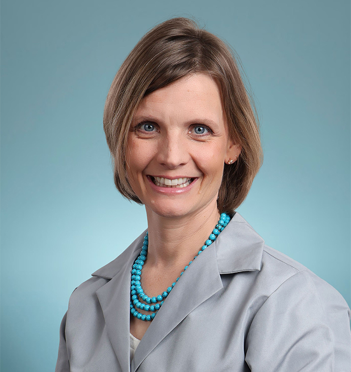 Lindsay Uzunlar, MD